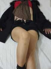 Etkileyici dans yapan Fahriye