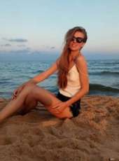 Gösterişli olgun kız Meriç