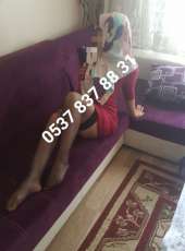 Güzel beyaz tenli Berna