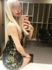 Güzel fatezi yapan kadın Berin