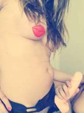 Harika öpüşmeyi seven Buse