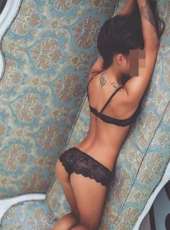 Harika sakso çeken kadın Işilti