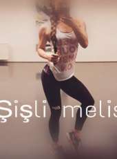 Kıvrak buğday tenli kız Dilara