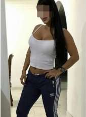 Kıvrak gerçek fotoğraflı kadın Iyem