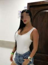 Kıvrak gerçek fotoğraflı kadın Iyem