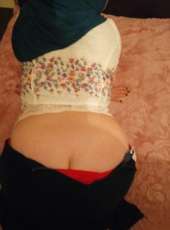 Neşeli sarışın hanım Neriman