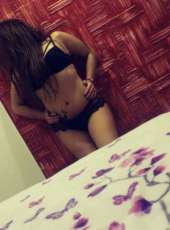 Olağanüstü beyaz tenli hanım Berşan