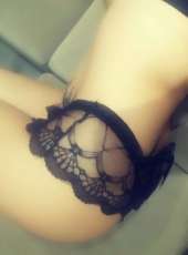 Olağanüstü beyaz tenli hanım Berşan