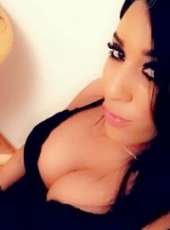 Olağanüstü beyaz tenli hanım Dilhan