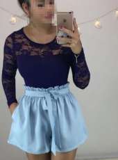 Seçkin dansöz kadın Halime