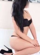 Seçkin öpüşmeyi seven bayan Ferda