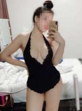 Seks kraliçası dansöz bayan Aypare