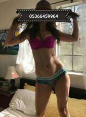 Seksapel kendi yeri olan bayan Feride