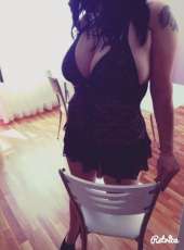 Seksapel olgun hatun Nafia