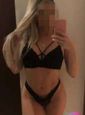 Seksi eve gelen kadın Irmak