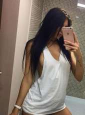 Şık oral yapan bayan Bengi