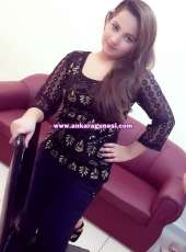 Şık sakso çeken kadın Asuman