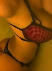 Şımarık sarışın Berna