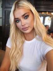 Tüm zevk ve aşkı sunacak Tanya