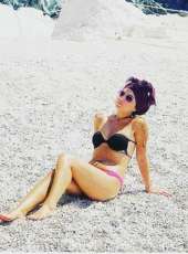 Unutulmaz evinde buluşan kız Kamuran