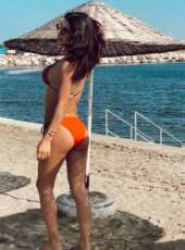 VİP sakso çeken bayan Biricik