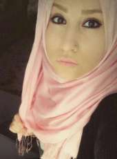 VİP sarışın escort Halime